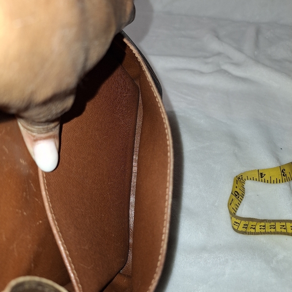 Louis Vuitton Cartouchiere MM - Picture 8 of 11